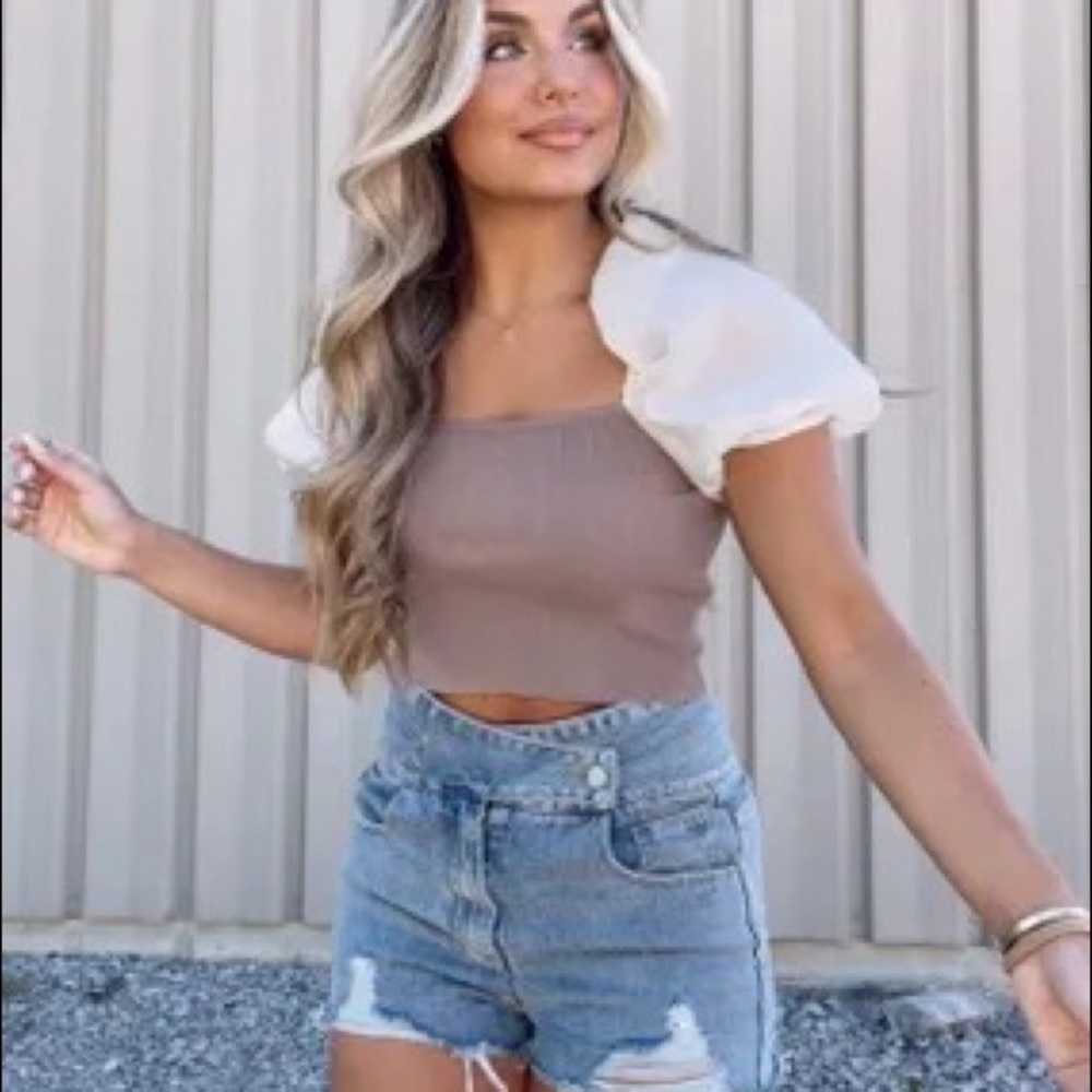 NWT Miou Muse Puffy Sleeve Top